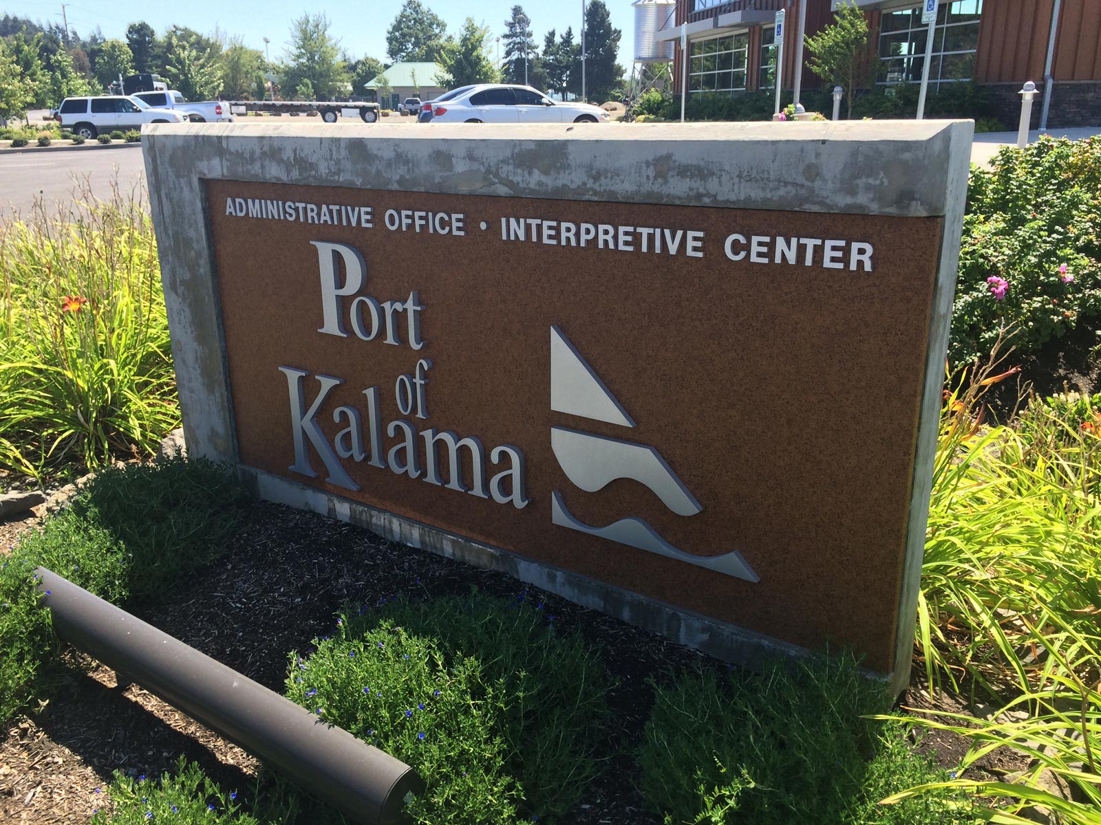 Spencer Creek, Port of Kalama, entry signage, industrial development, infrastructure, construction support, owners representative, project scheduling, construction management